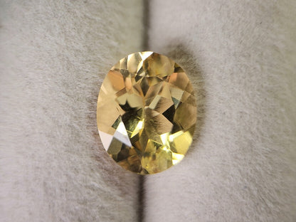 0091-8　イエローラブラドライト　3.30ct