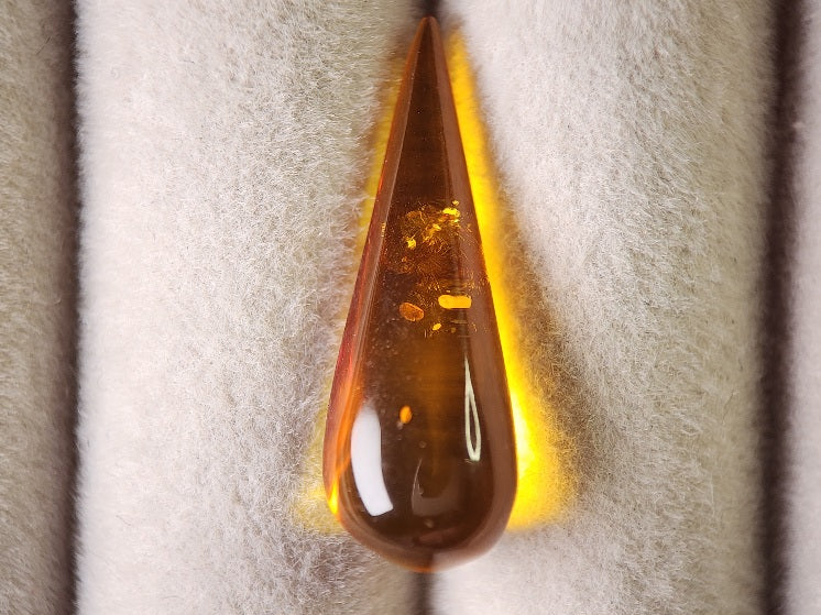 KHK-4　琥珀　3.25ct