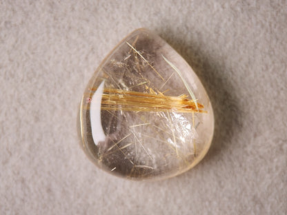 rQ-4　ルチルクォーツ　9.97ct