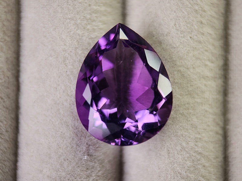 AM-3　アメジスト　11.35ct