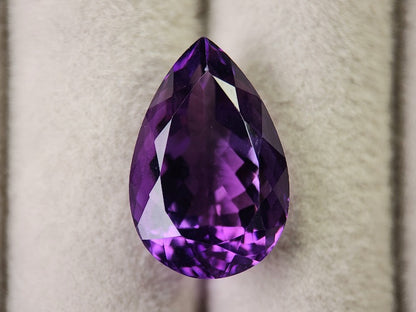 AM-5　アメジスト　10.68ct