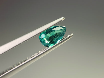 【特選】　グリーンアウイナイト　0.37ct　3