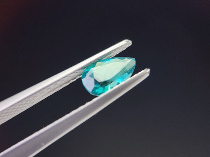 【特選】　グリーンアウイナイト　0.37ct　3