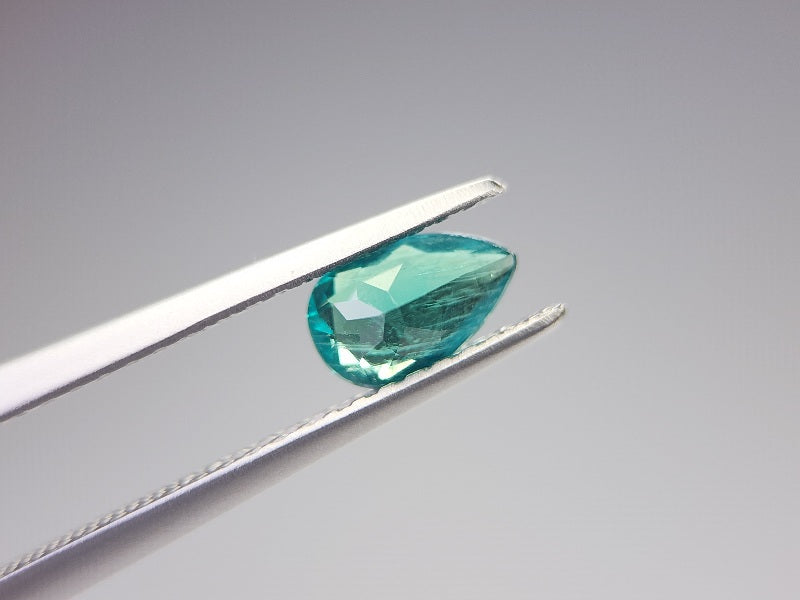 【特選】　グリーンアウイナイト　0.37ct　3