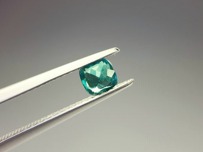 【特選】　グリーンアウイナイト　0.26ct　4