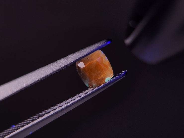 【特選】　グリーンアウイナイト　0.26ct　4