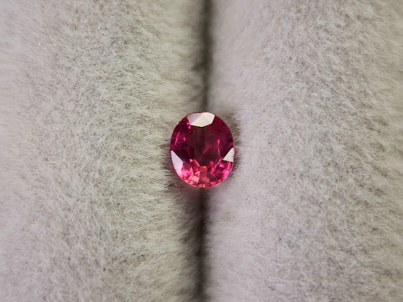 【特選】　ルビー（非加熱）　0.45ct　6