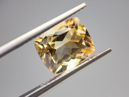 0365-3-9　バイカラーシトリン　3.08ct