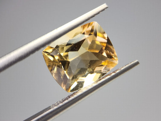 0365-3-9　バイカラーシトリン　3.08ct