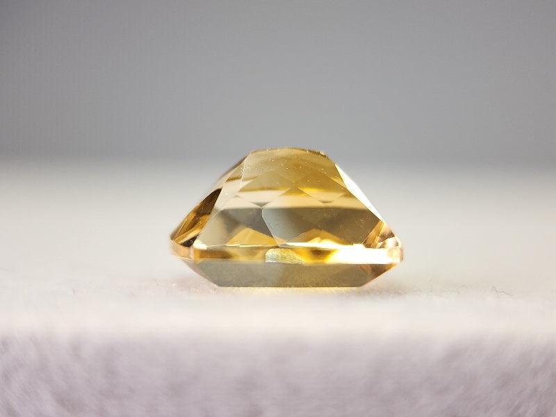 0365-3-9　バイカラーシトリン　3.08ct