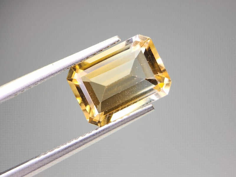 0365-3-10　バイカラーシトリン　3.00ct