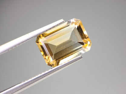 0365-3-10　バイカラーシトリン　3.00ct