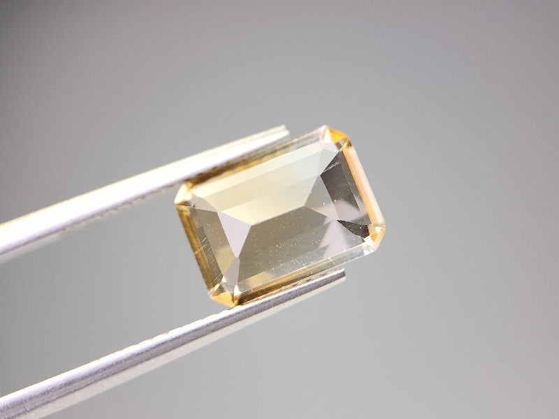 0365-3-10　バイカラーシトリン　3.00ct