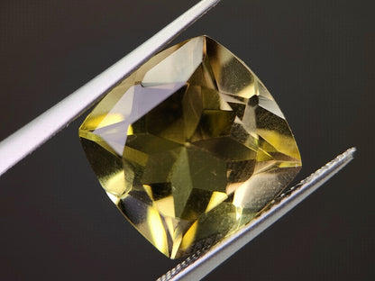 lQ-1　レモンクォーツ　9.54ct