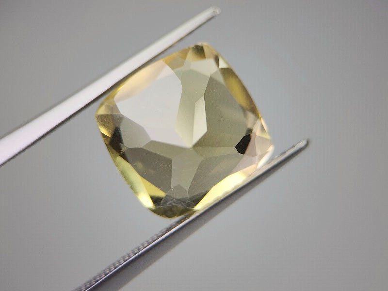 lQ-5　レモンクォーツ　5.50ct