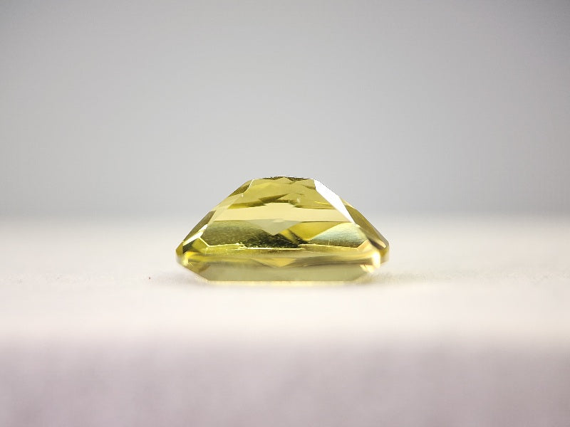 lQ-12　レモンクォーツ　4.70ct