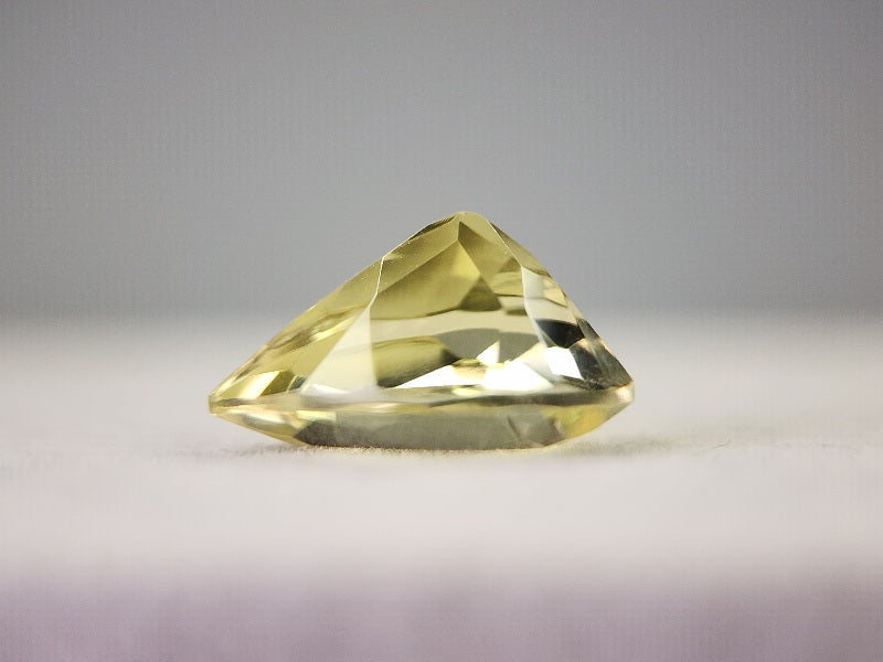 lQ-16　レモンクォーツ　4.11ct