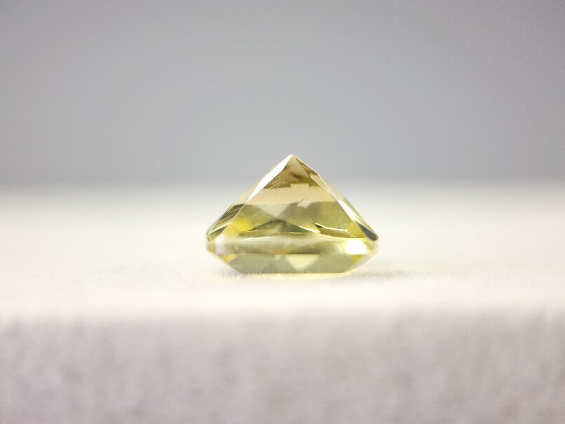 lQ-27　レモンクォーツ　2.83ct