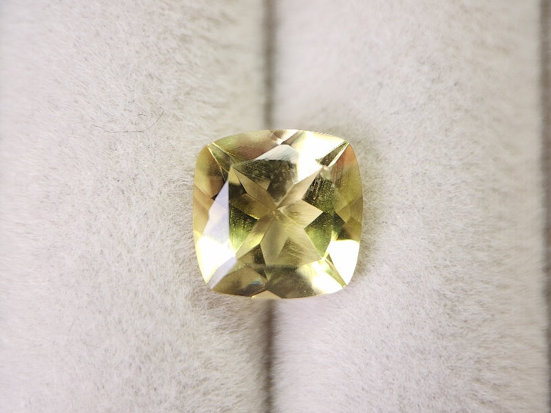 lQ-27　レモンクォーツ　2.83ct