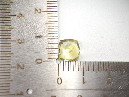 lQ-27　レモンクォーツ　2.83ct