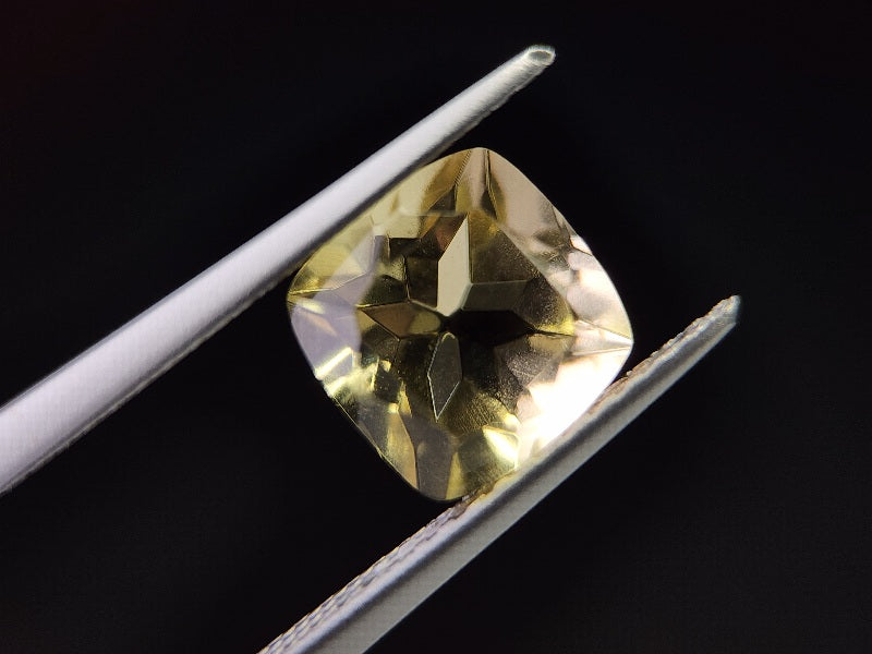 lQ-33　レモンクォーツ　2.33ct