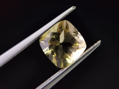 lQ-33　レモンクォーツ　2.33ct