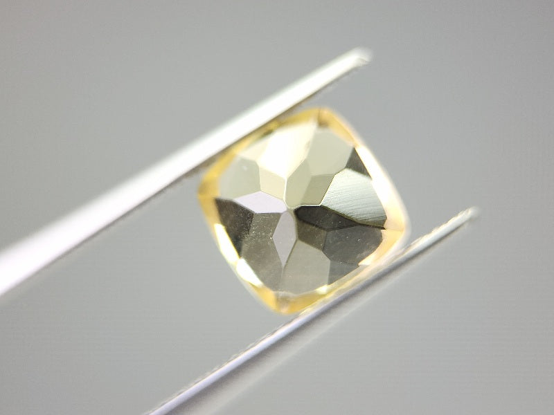 lQ-33　レモンクォーツ　2.33ct