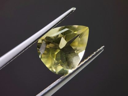 lQ-34　レモンクォーツ　2.33ct