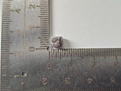 0869-3-22　ダイヤモンド原石　1.07ct