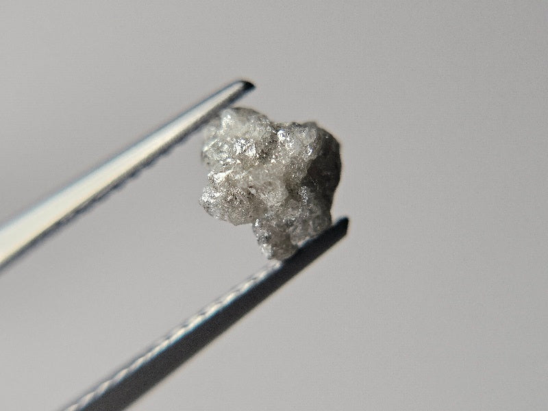0869-3-23　ダイヤモンド原石　1.06ct