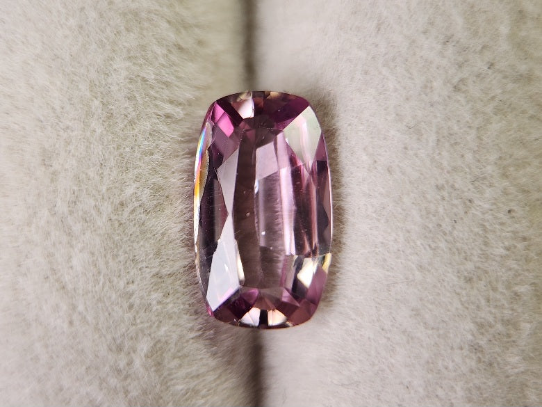 pu-DAS-1　パープルダイアスポア　1.69ct