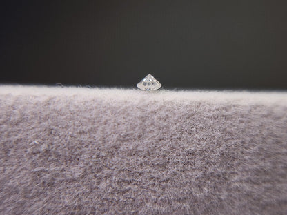 DM-2　ダイヤモンド　0.03ct