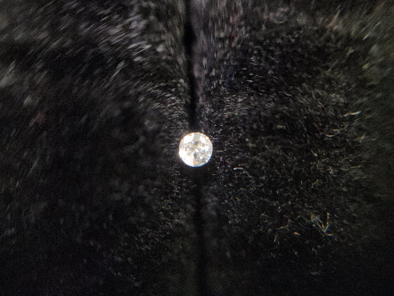 DM-2　ダイヤモンド　0.03ct