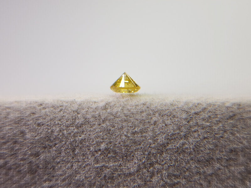 ye-DM-3　イエローダイヤモンド　0.10ct