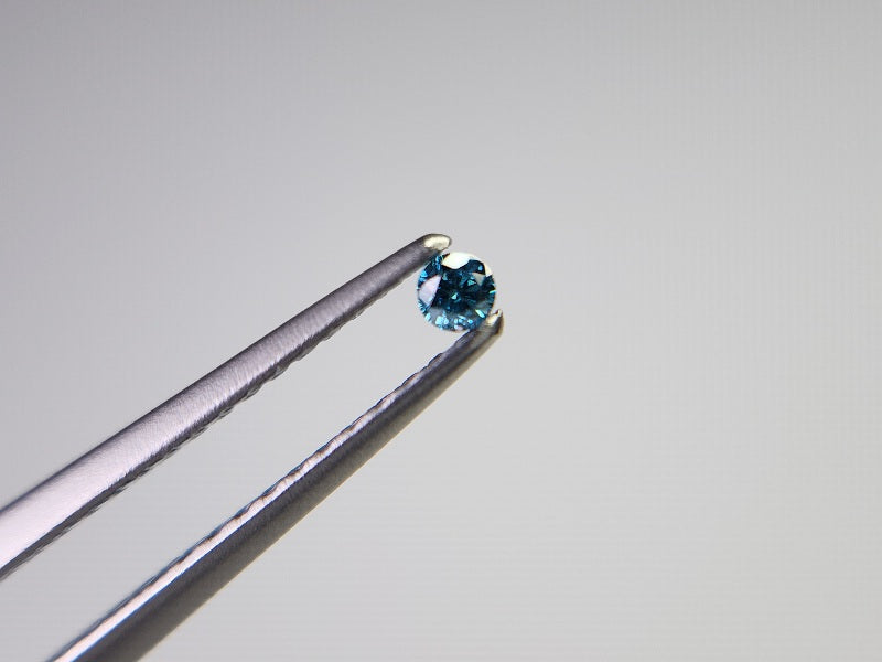 bl-DM-t-2　ブルーダイヤモンド(トリートメント)　0.04ct