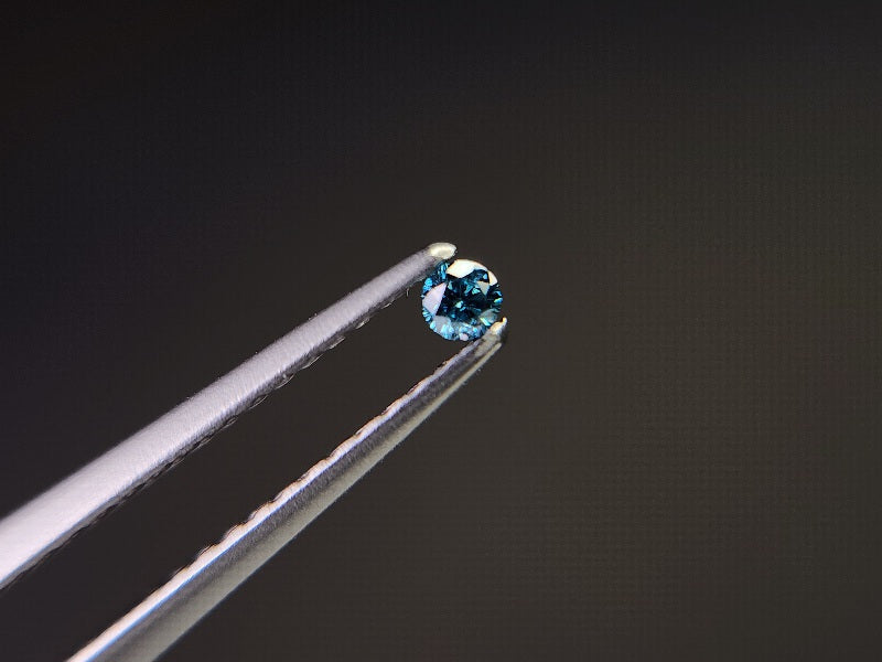 bl-DM-t-2　ブルーダイヤモンド(トリートメント)　0.04ct