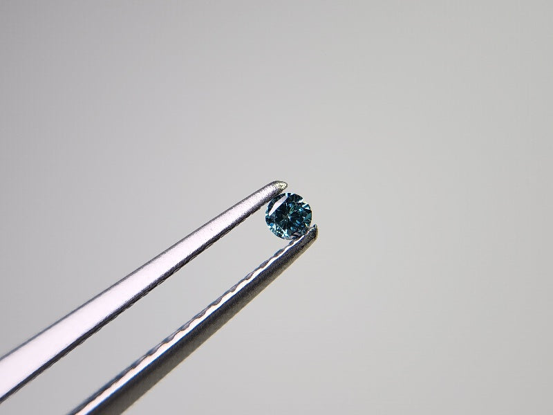 bl-DM-t-3　ブルーダイヤモンド(トリートメント)　0.04ct