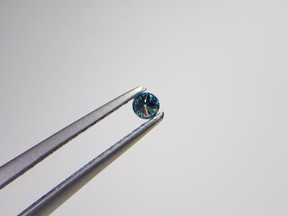 bl-DM-t-4　ブルーダイヤモンド(トリートメント)　0.04ct