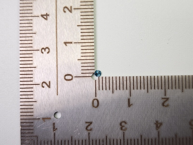 bl-DM-t-5　ブルーダイヤモンド(トリートメント)　0.03ct