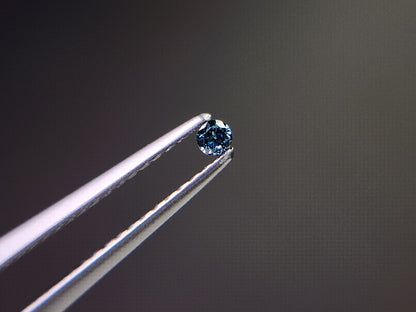 bl-DM-t-6　ブルーダイヤモンド(トリートメント)　0.03ct