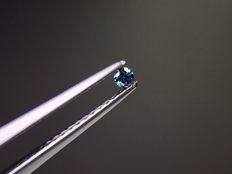 bl-DM-t-7　ブルーダイヤモンド(トリートメント)　0.03ct