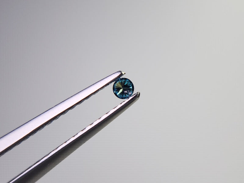bl-DM-t-7　ブルーダイヤモンド(トリートメント)　0.03ct
