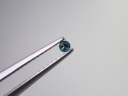 bl-DM-t-7　ブルーダイヤモンド(トリートメント)　0.03ct