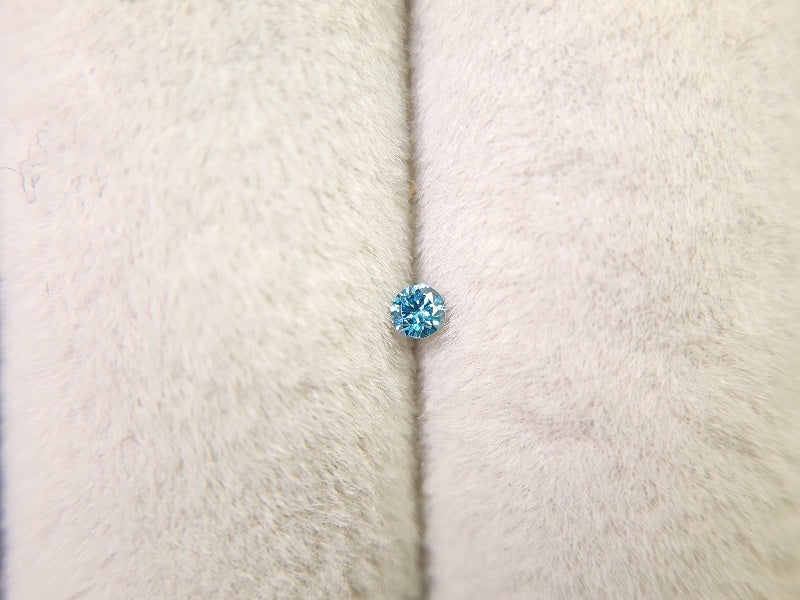 bl-DM-t-7　ブルーダイヤモンド(トリートメント)　0.03ct