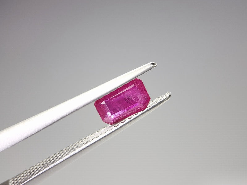 RB-24　ルビー　0.56ct