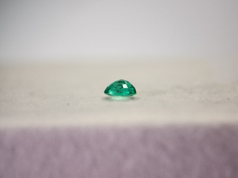EM-1　エメラルド(コロンビア産)　0.35ct