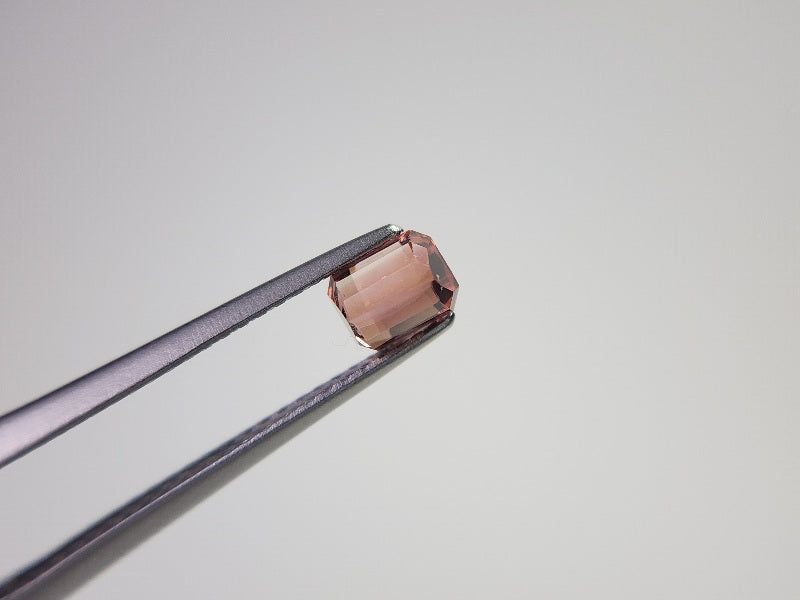 0879-42　トルマリン  0.66ct　