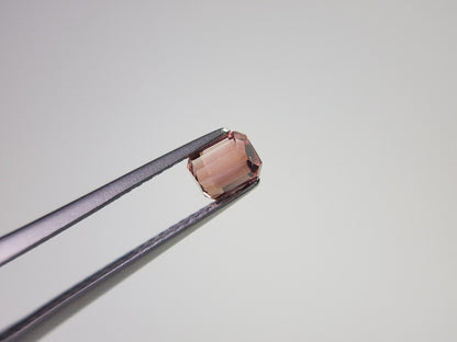 0879-42　トルマリン  0.66ct　