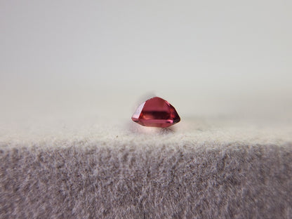 0879-43　トルマリン  0.65ct　