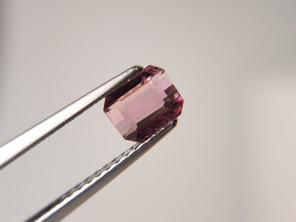 0879-44　トルマリン  0.65ct　